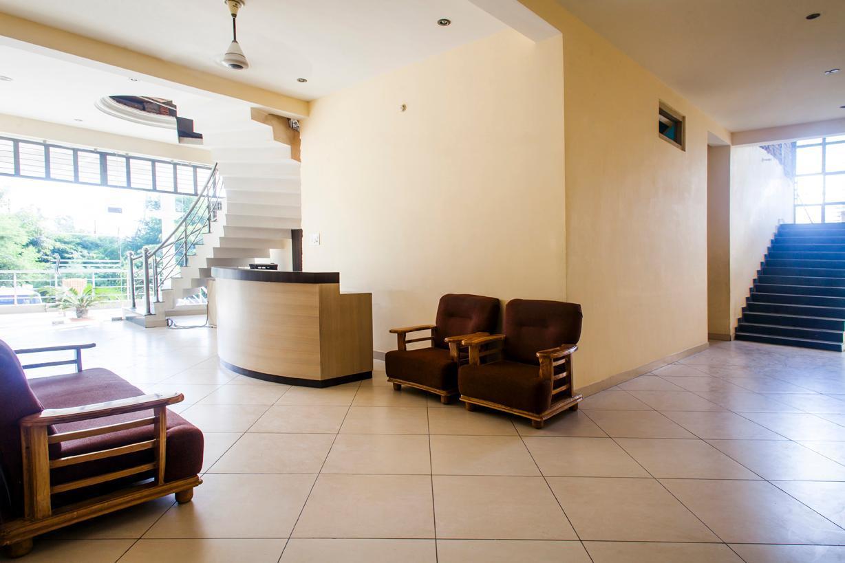 Ramprastha Hotel Ayodhya Экстерьер фото