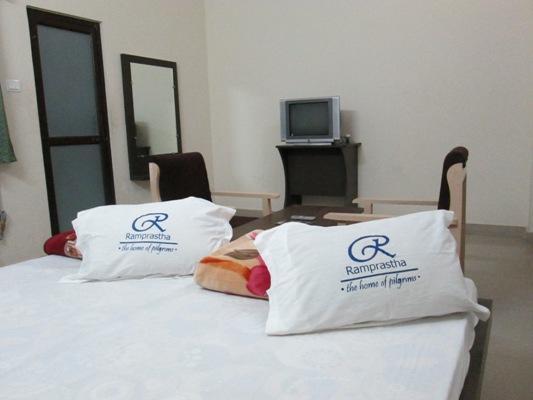 Ramprastha Hotel Ayodhya Экстерьер фото
